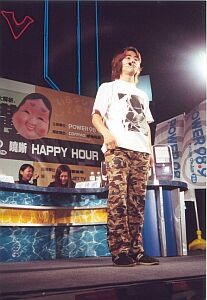 �]������