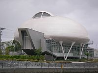 �U�e�]����