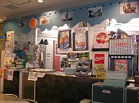 �������p�г����{��