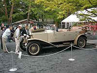 �򦳥j�����i