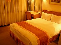 �Ѧ��j�������ж�